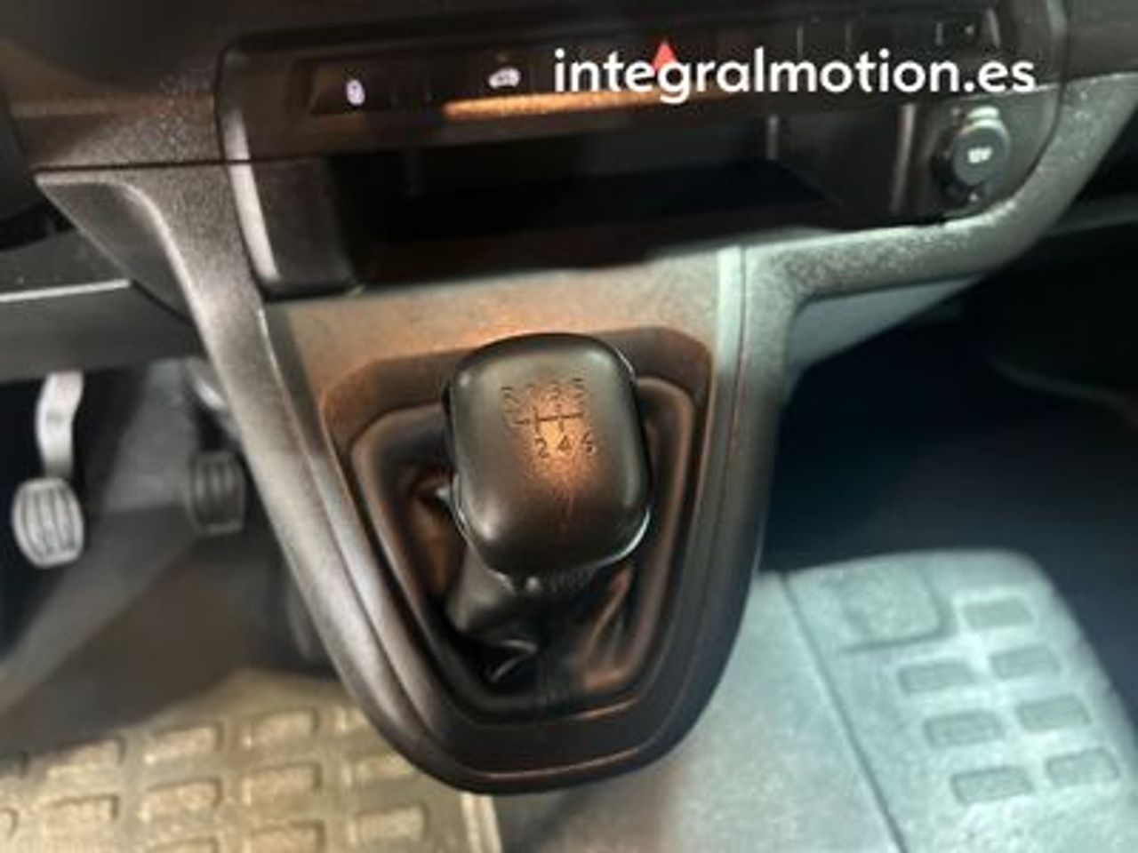 Peugeot Expert Furgón BlueHDI 100 S&S 6V Long - foto 12