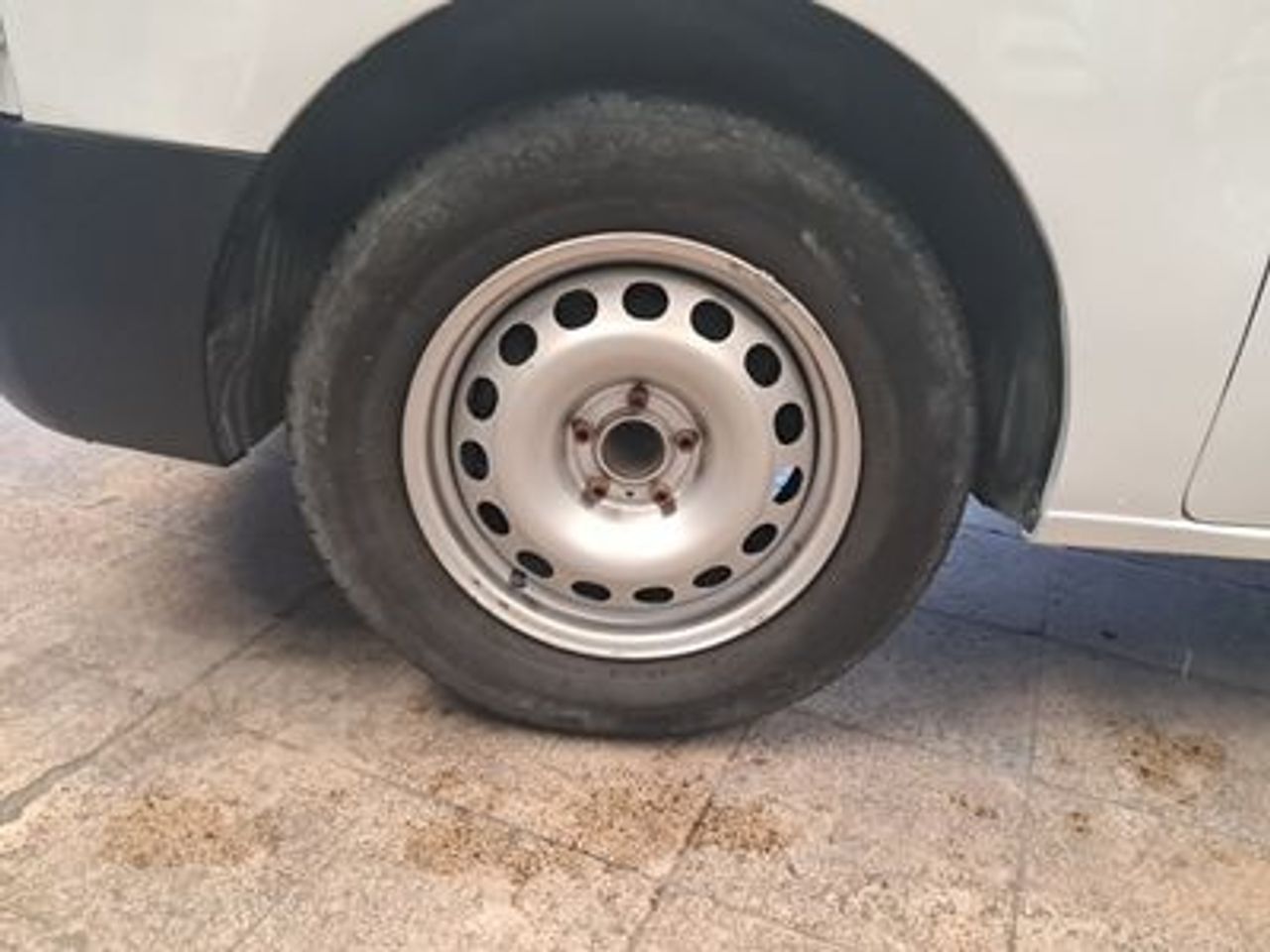 Peugeot Expert 1.5 HDI FURGON 120CV - foto 17