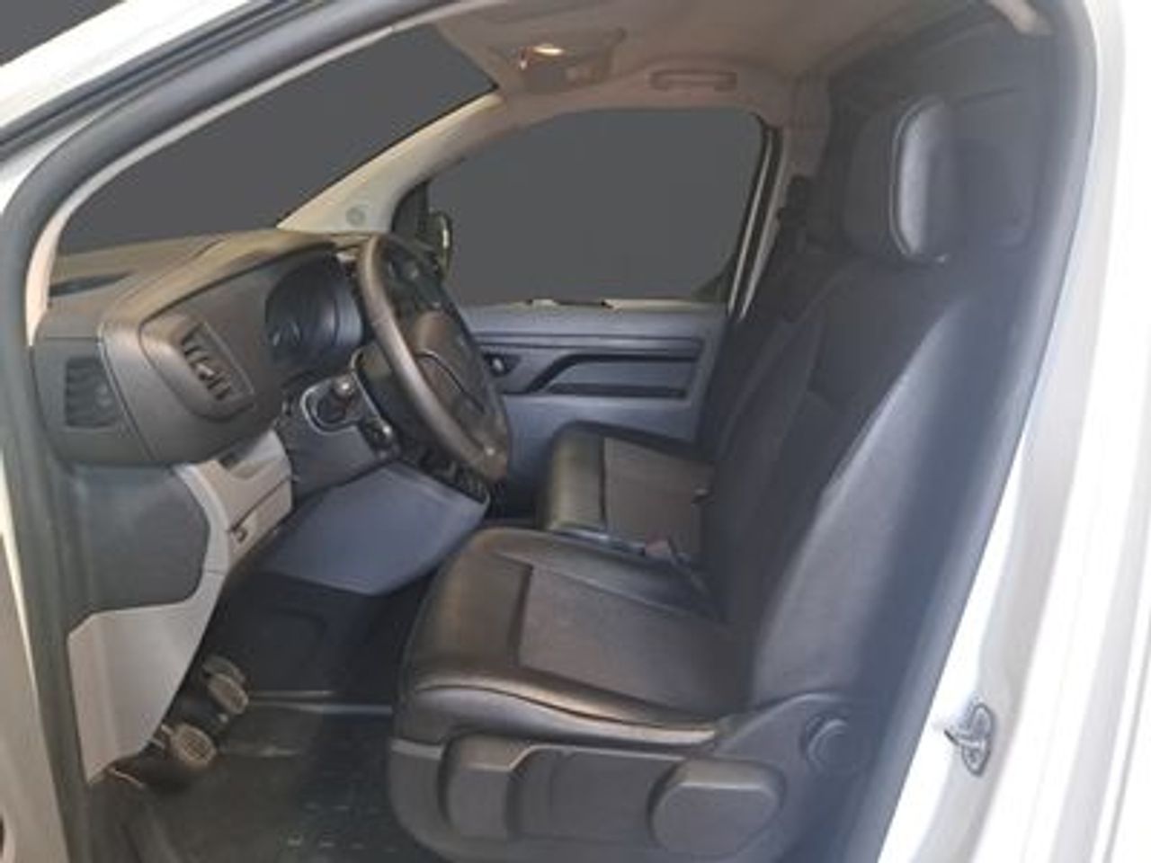 Peugeot Expert 1.5 HDI FURGON 120CV - foto 6