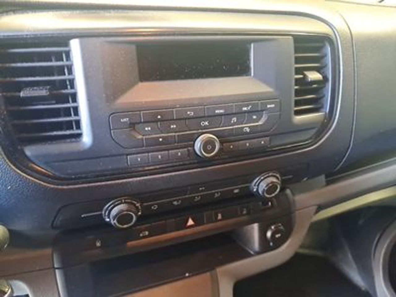 Peugeot Expert 1.5 HDI FURGON 120CV - foto 9