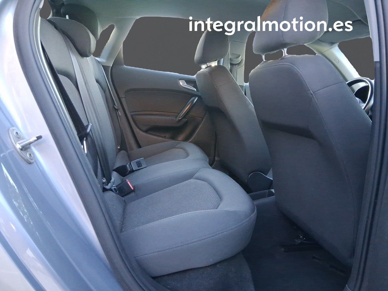 Audi A1 1.4 TDI 90CV ultra Attraction - foto 8