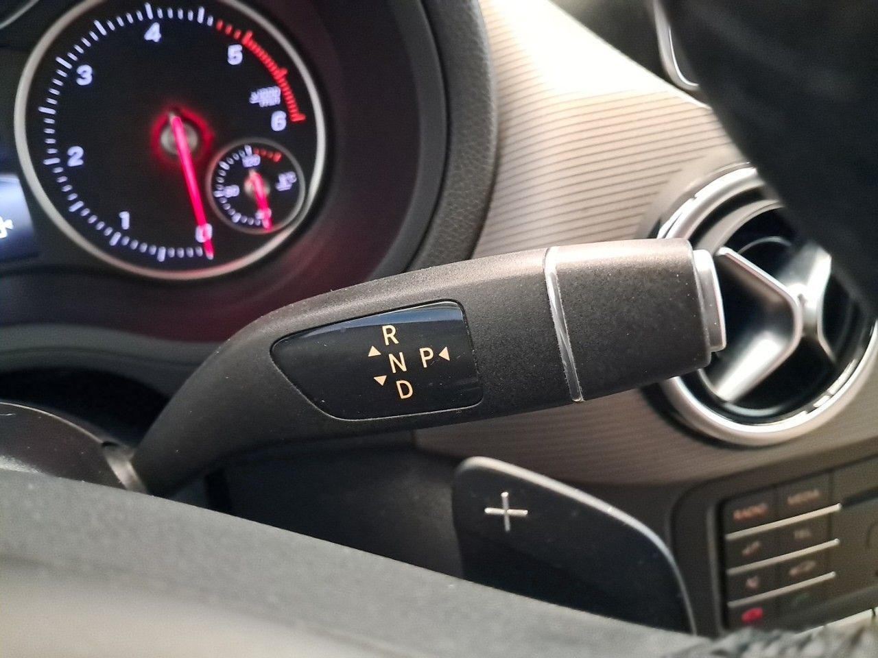 Mercedes Clase B B 200 d - foto 17