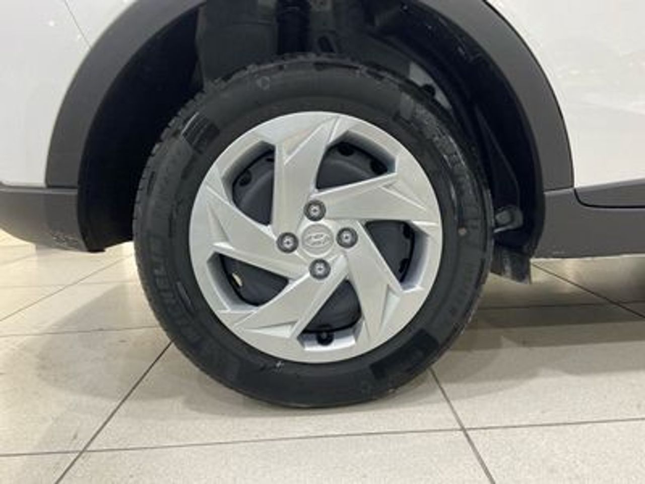 Hyundai Bayon 1.2 MPI Essence - foto 28