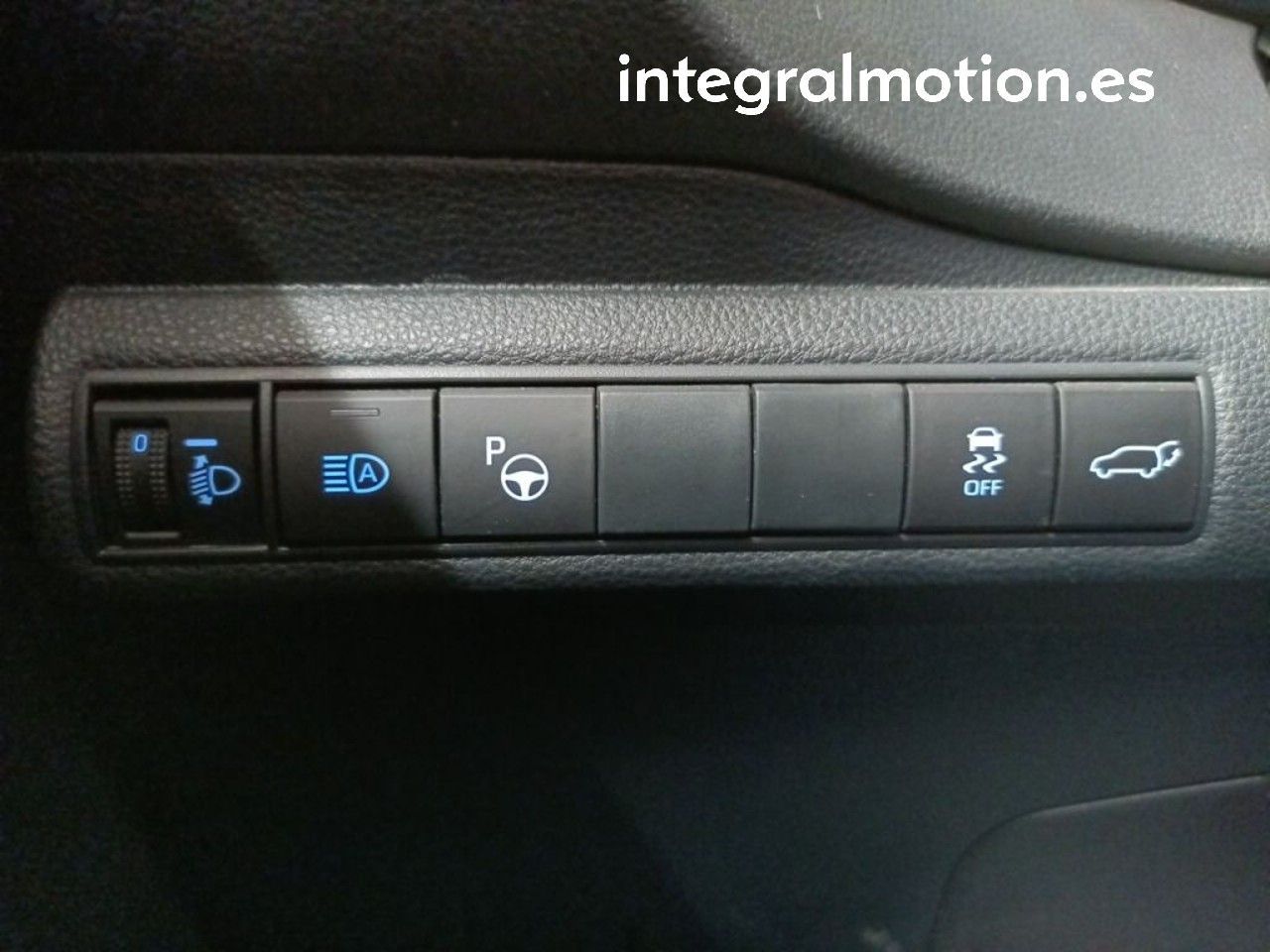 Toyota Corolla 1.8 125H STYLE E-CVT TOURING SPORT - foto 10