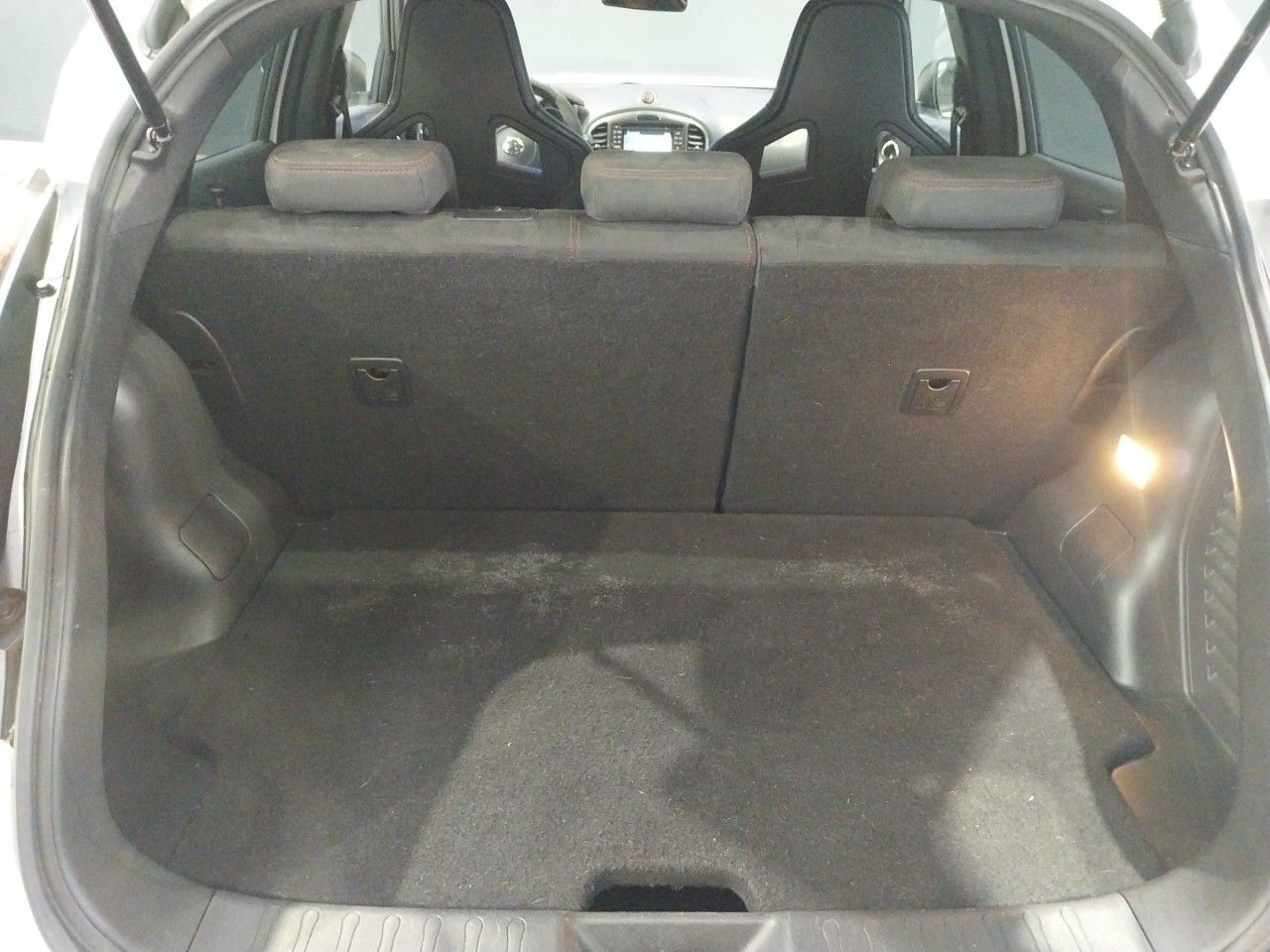 Nissan Juke 1.6 DIG-T 218 CV NISMO RS 4X2 - foto 29