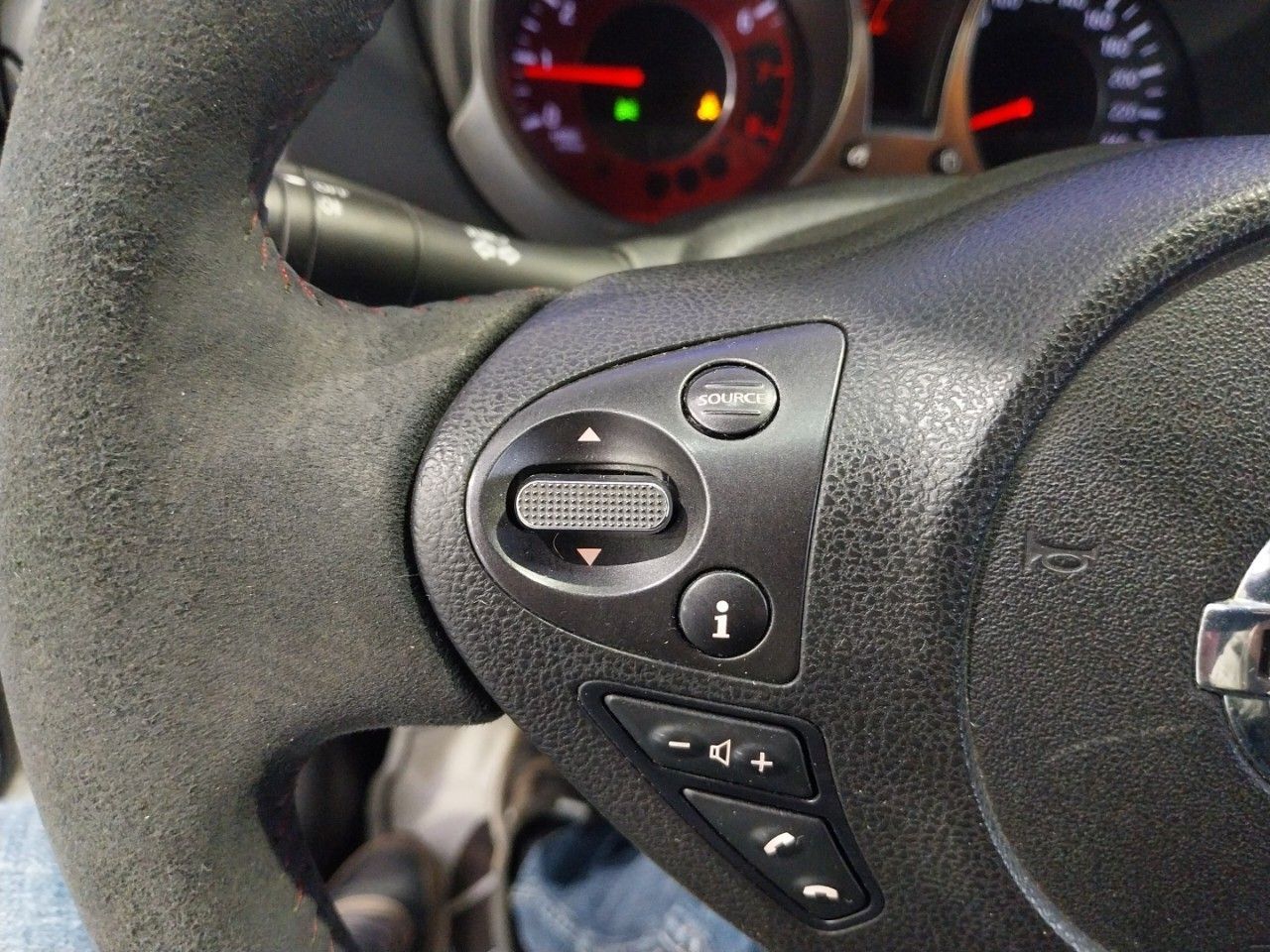 Nissan Juke 1.6 DIG-T 218 CV NISMO RS 4X2 - foto 11