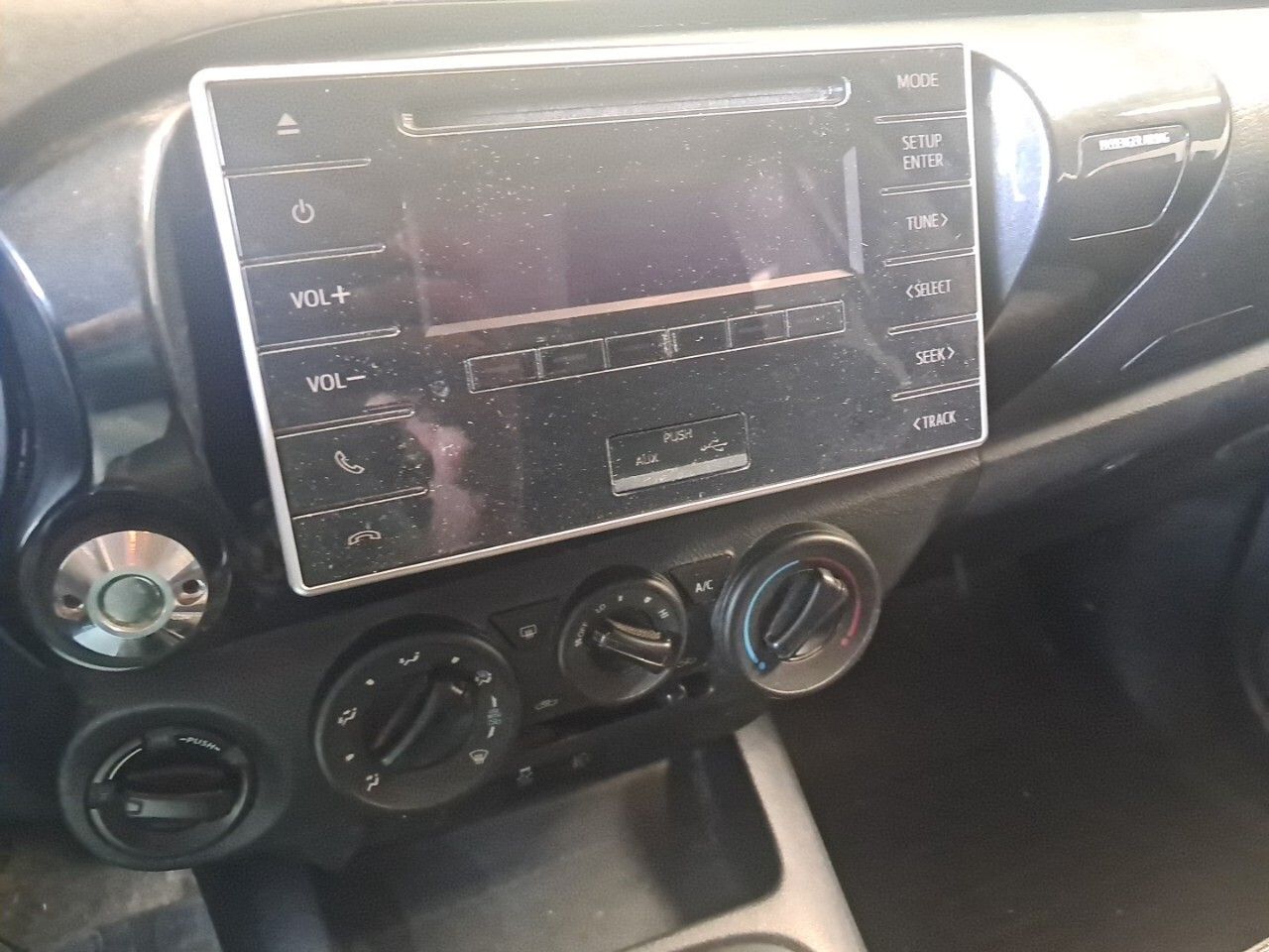 Toyota Hilux 2.4 D-4D Cabina Doble GX - foto 11