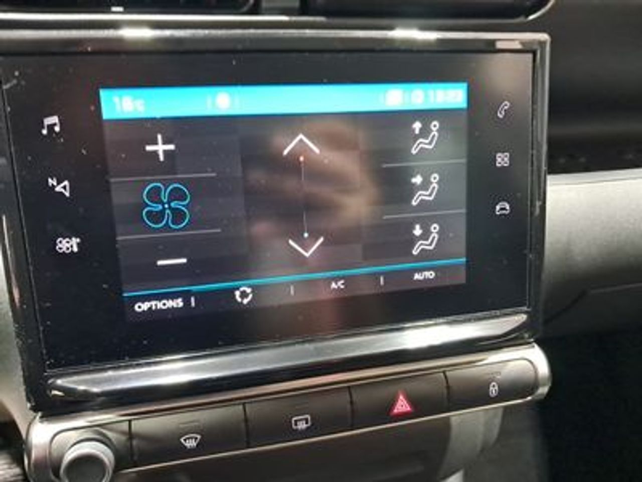 Citroën C3 Aircross BlueHDi 88kW (120CV) S&S EAT6 SHINE - foto 16