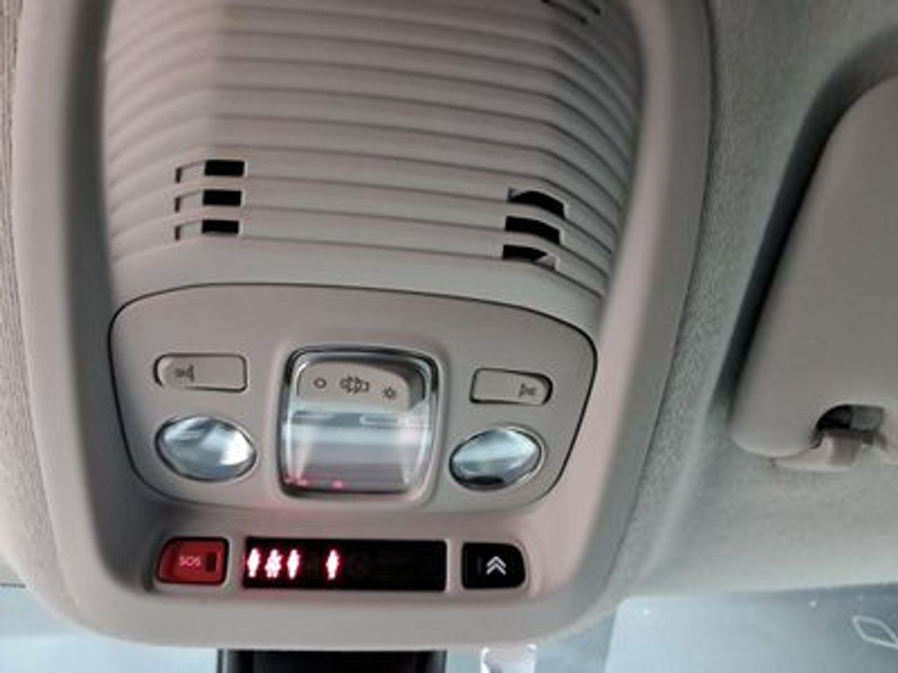 Citroën C3 Aircross BlueHDi 88kW (120CV) S&S EAT6 SHINE - foto 18