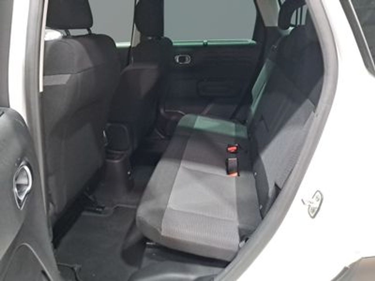 Citroën C3 Aircross BlueHDi 88kW (120CV) S&S EAT6 SHINE - foto 9