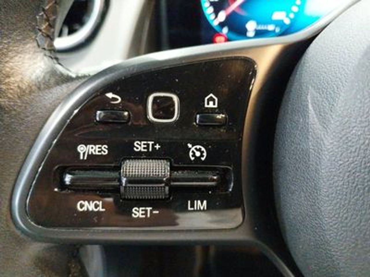 Mercedes GLB GLB 200 d - foto 11