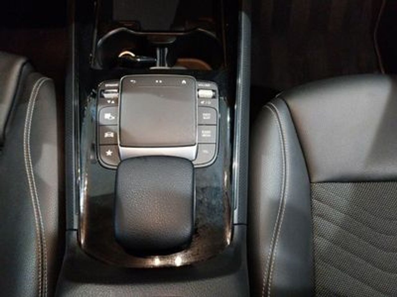 Mercedes GLB GLB 200 d - foto 21