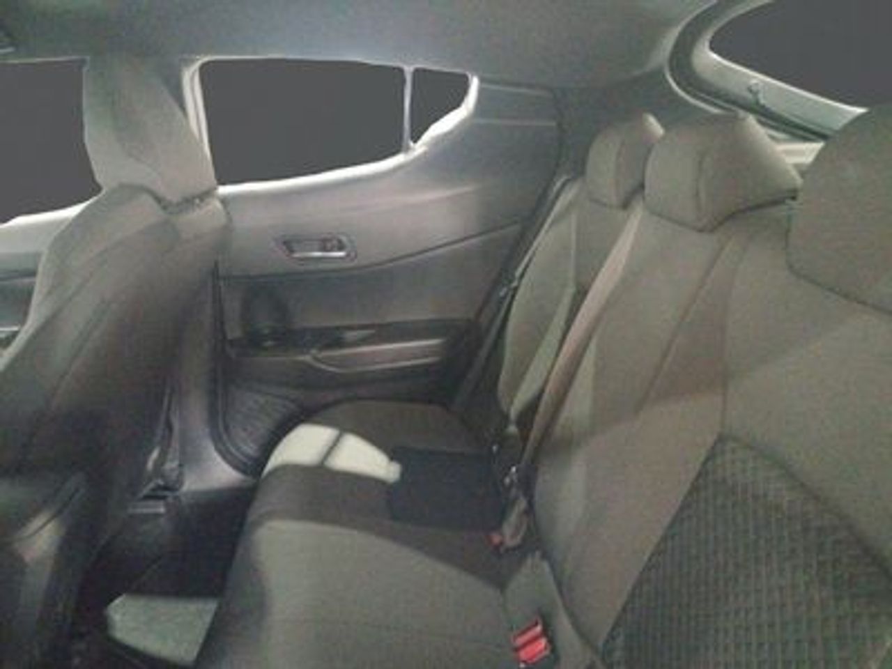 Toyota C-HR 2.0 180H Advance - foto 10