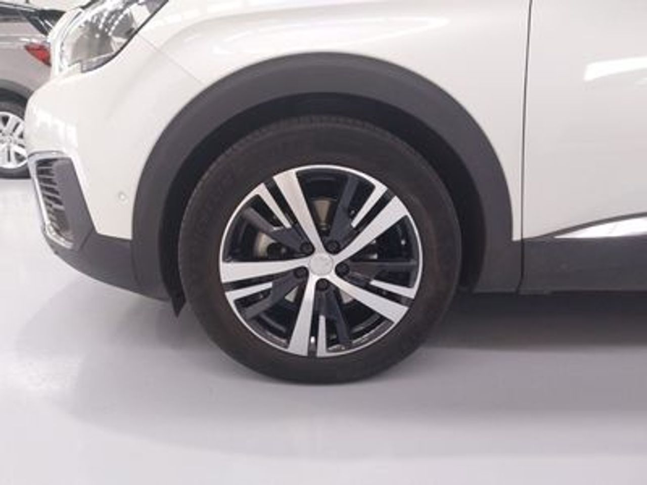 Peugeot 5008 GT-Line BlueHDi 96kW (130CV) S&S EAT8 - foto 28