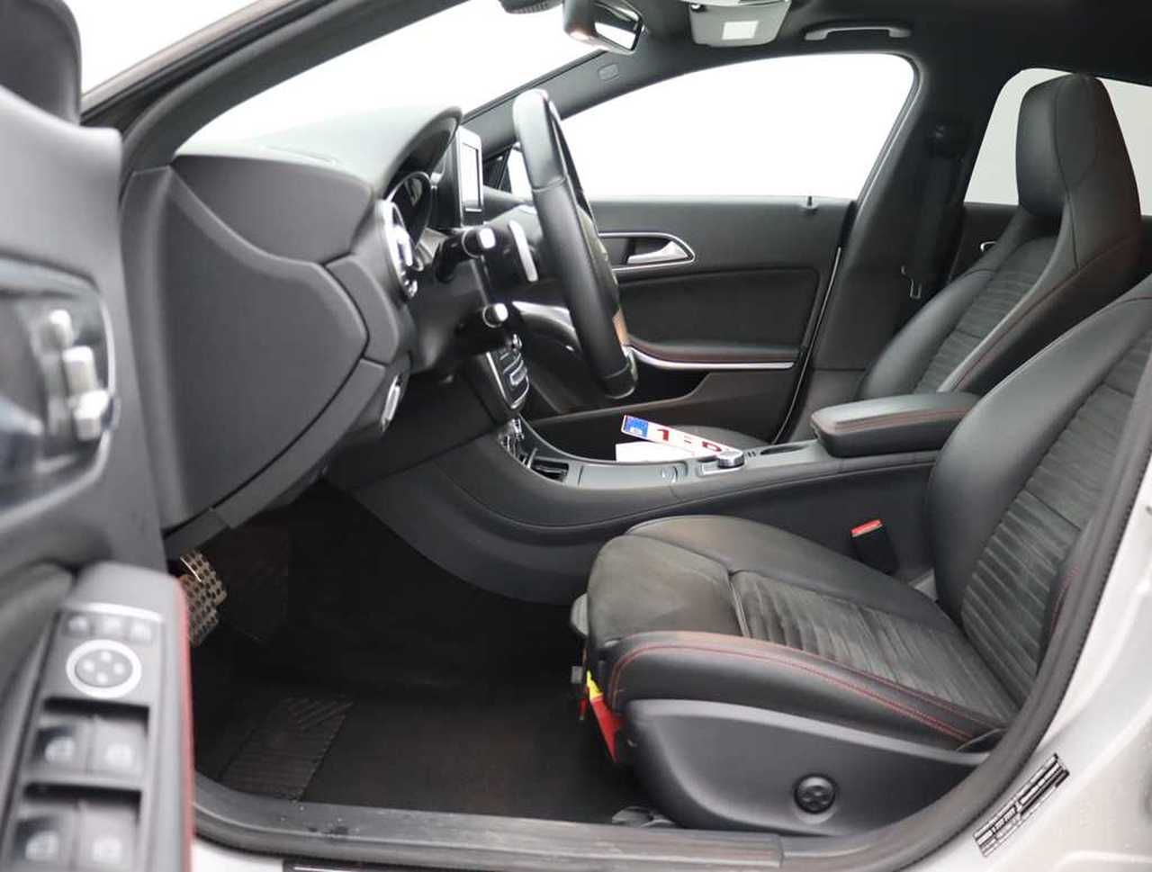mercedes cla 2017 / foto grande (3)