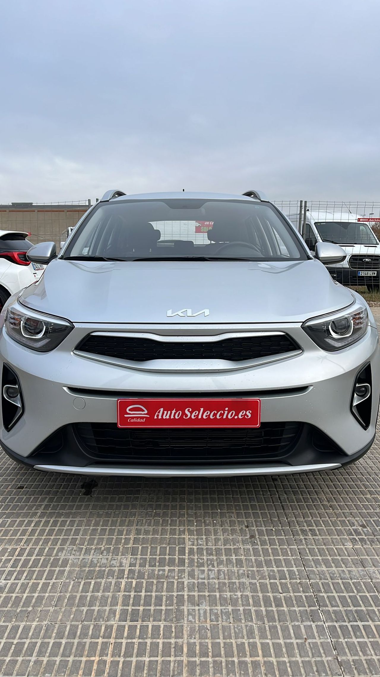 kia stonic 2024 / foto grande (2)