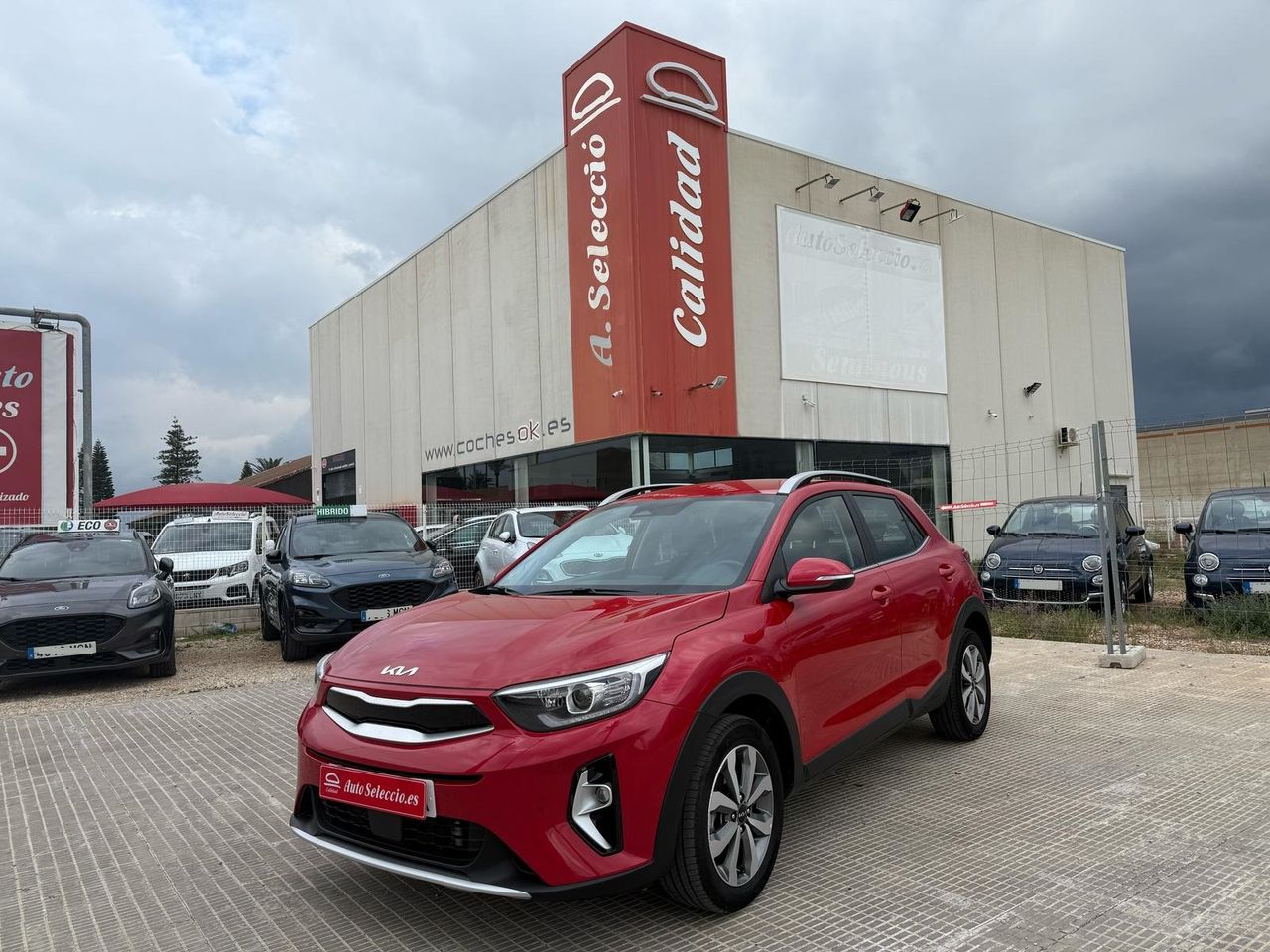 Captur 2024 manual 6 marchas  de segunda mano - kia stonic 2024 /