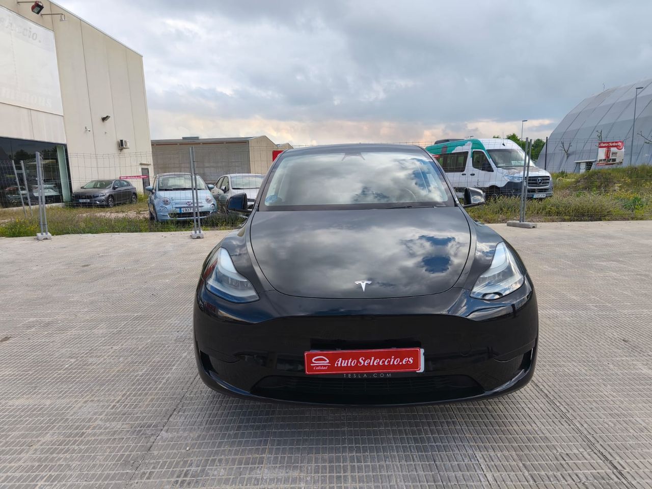 tesla model y 2023 / foto grande (2)