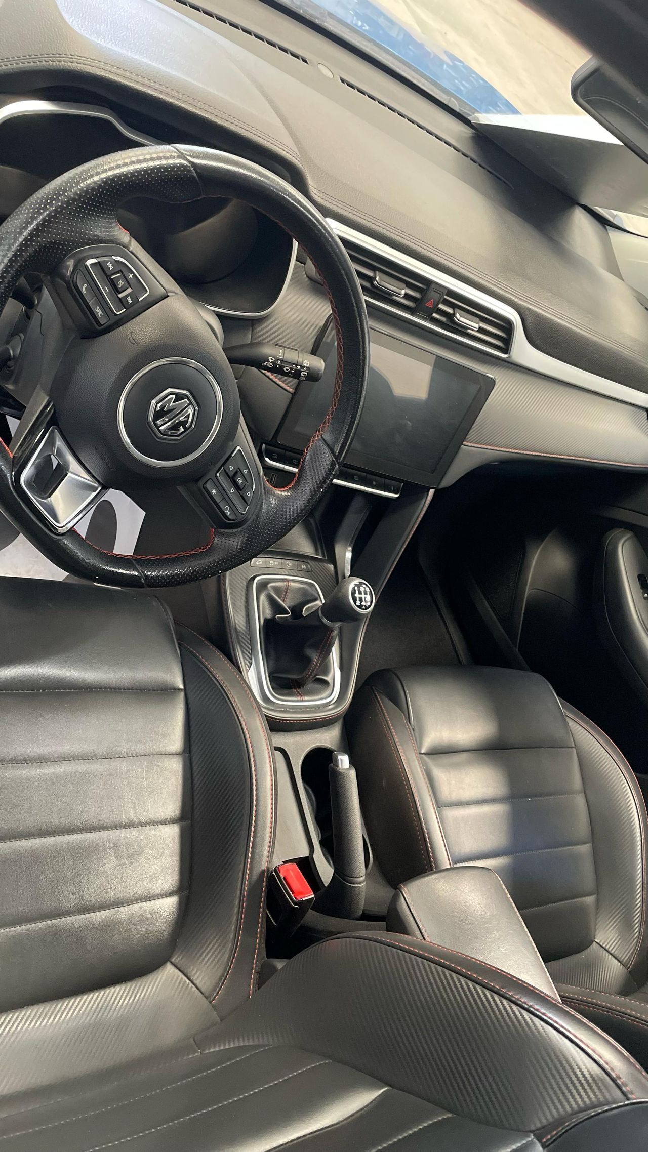 mg zs 2022 / foto grande (2)