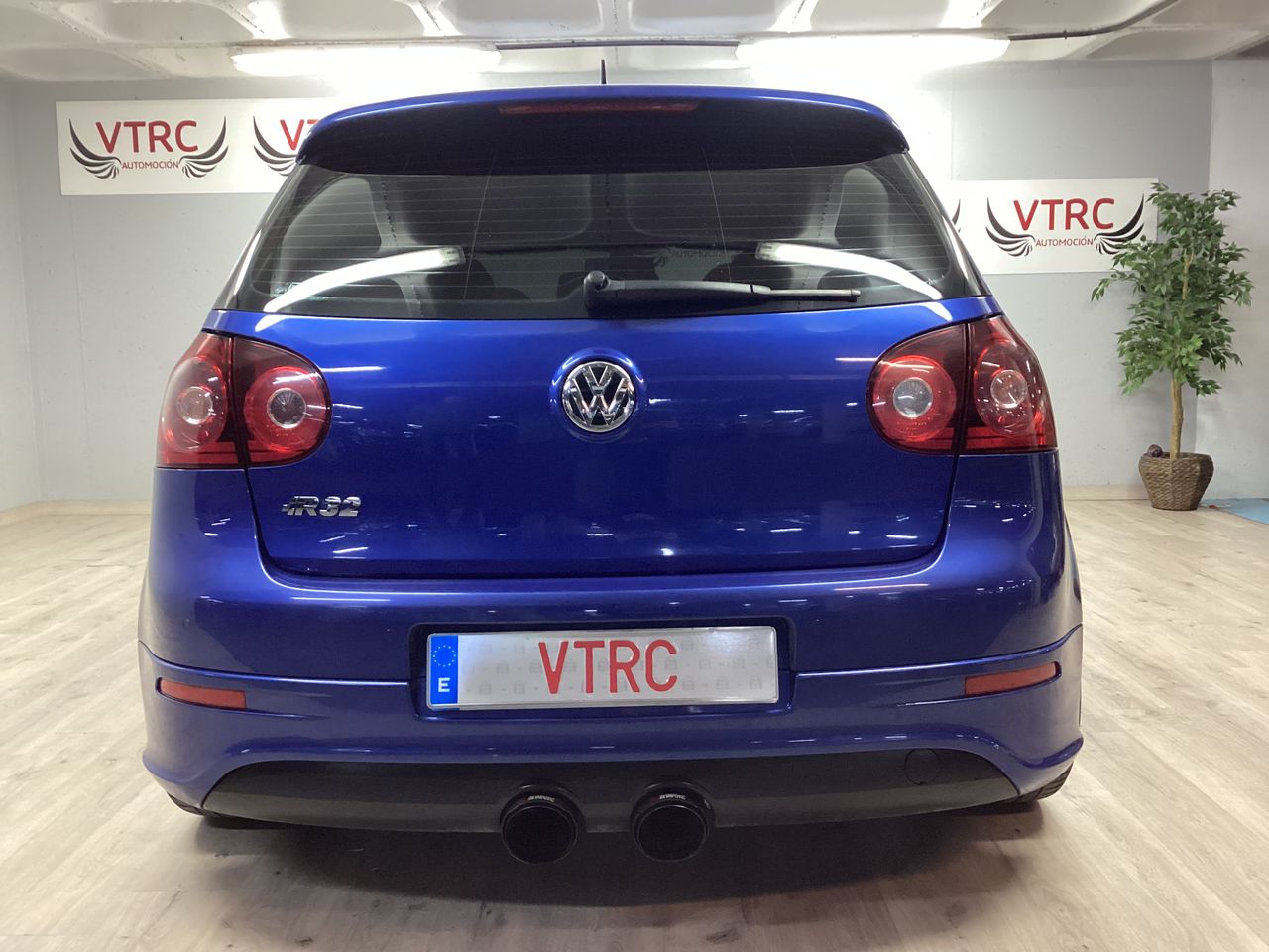 Volkswagen Golf R32 3.2 4MOTION  - Foto 31