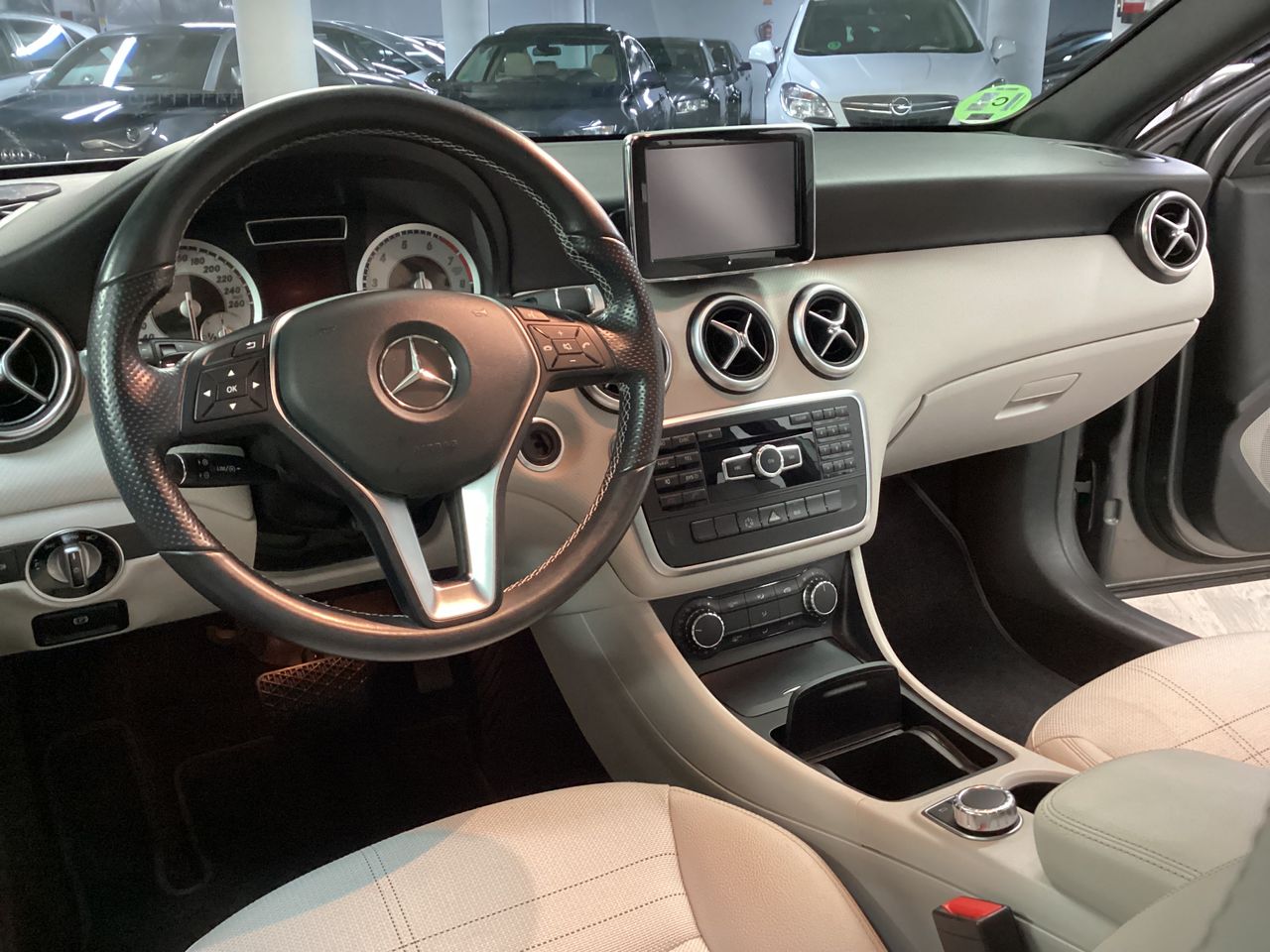 Mercedes Clase A 180 URBAN  - Foto 21