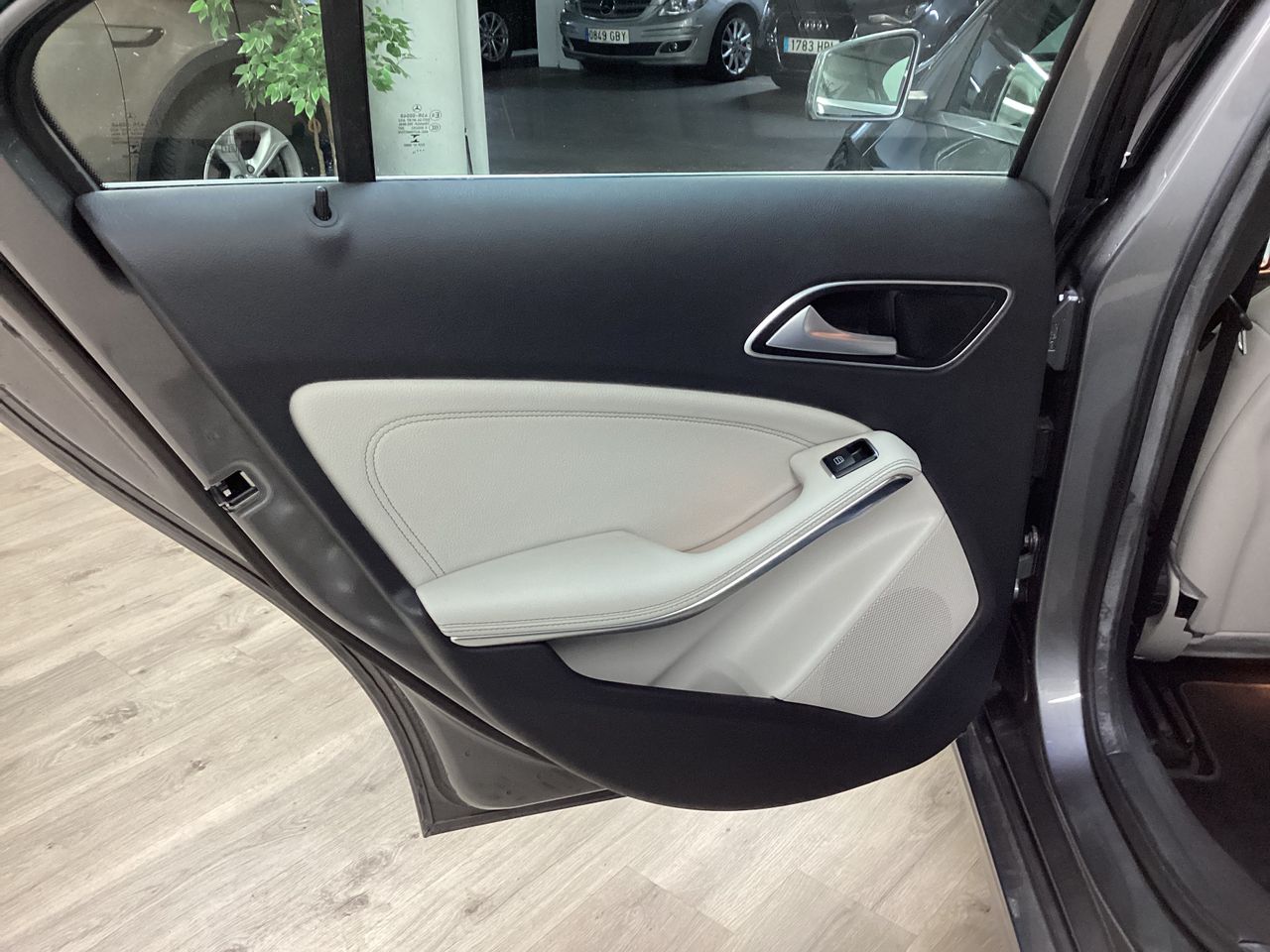 Mercedes Clase A 180 URBAN  - Foto 19