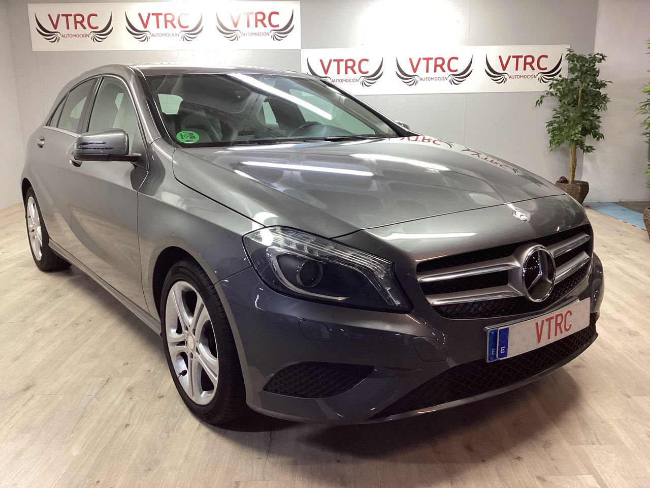 Detalles lineas cualquier  de segunda mano - mercedes clase a 2014 /
