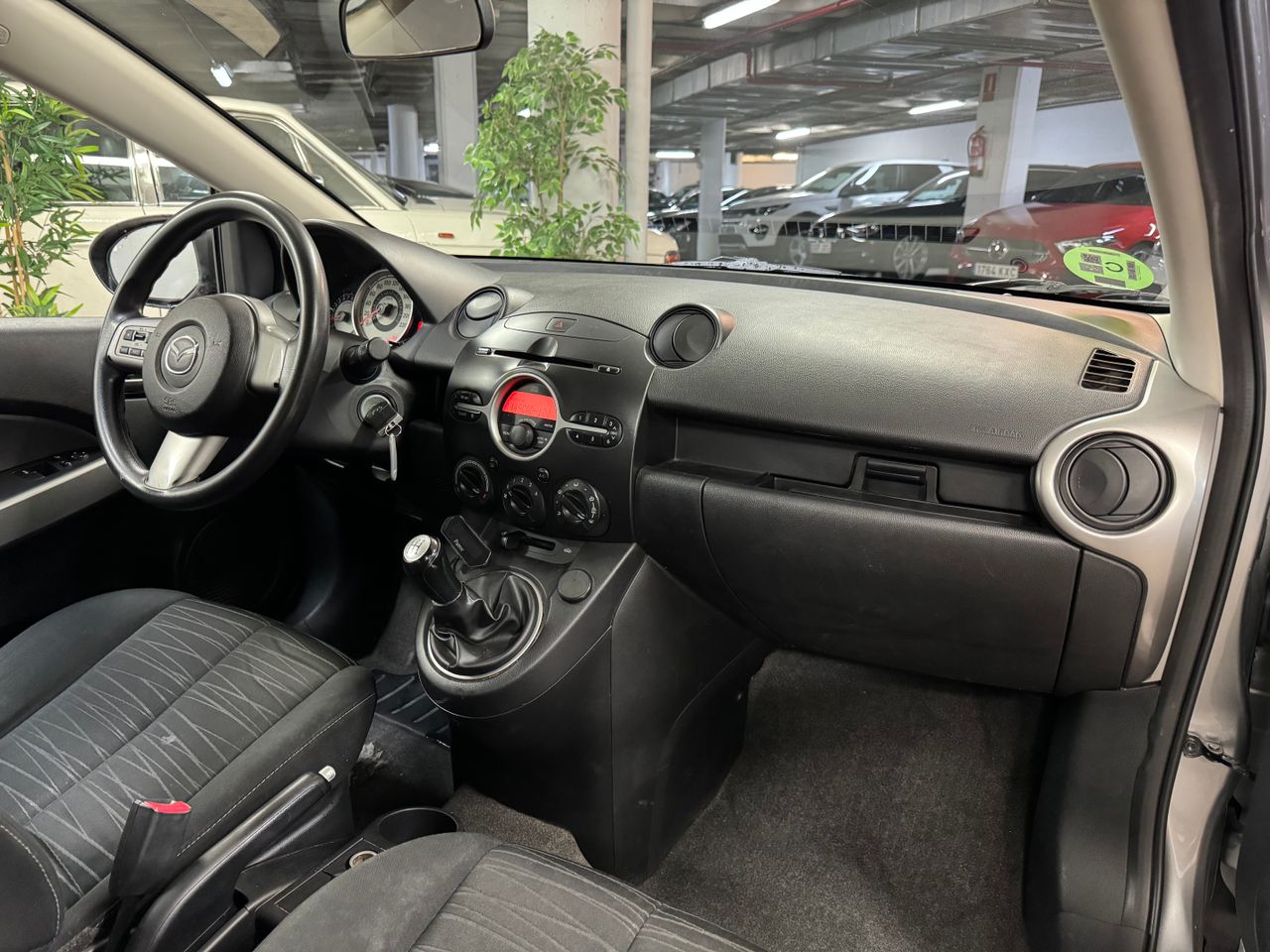 mazda 2 2010 / foto grande (3)