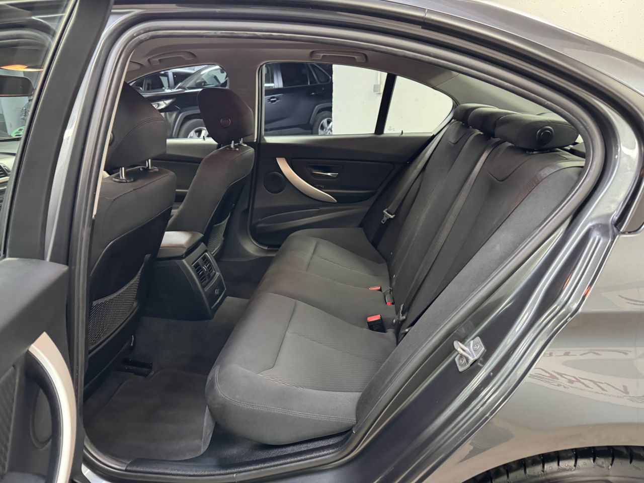 BMW Serie 3 318D  - Foto 13