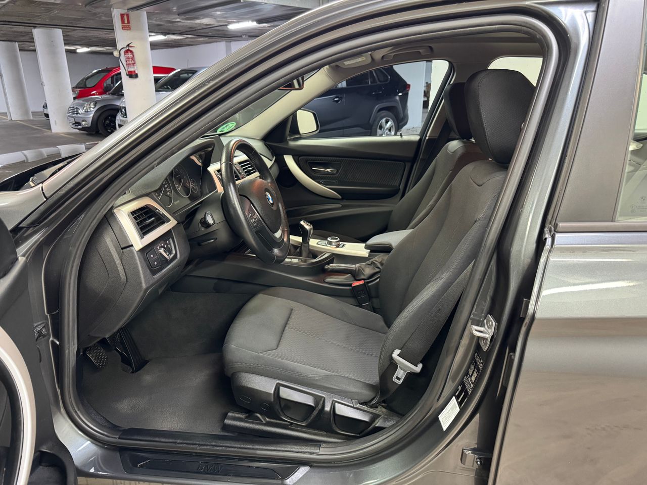 BMW Serie 3 318D  - Foto 10