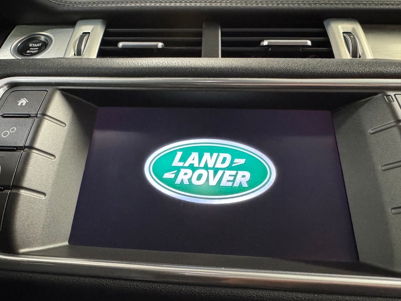 Land-Rover Range Rover Evoque 2.0eD4 Pure 2WD 150, 110kW/150 PS  - Foto 22