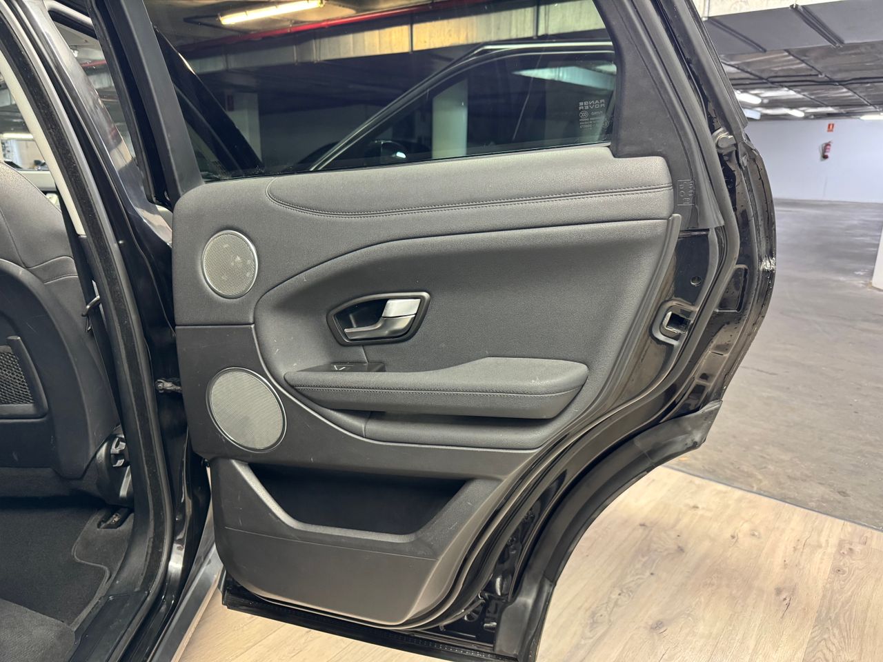 Land-Rover Range Rover Evoque 2.0eD4 Pure 2WD 150, 110kW/150 PS  - Foto 16