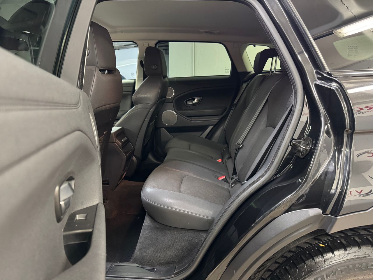 Land-Rover Range Rover Evoque 2.0eD4 Pure 2WD 150, 110kW/150 PS  - Foto 11