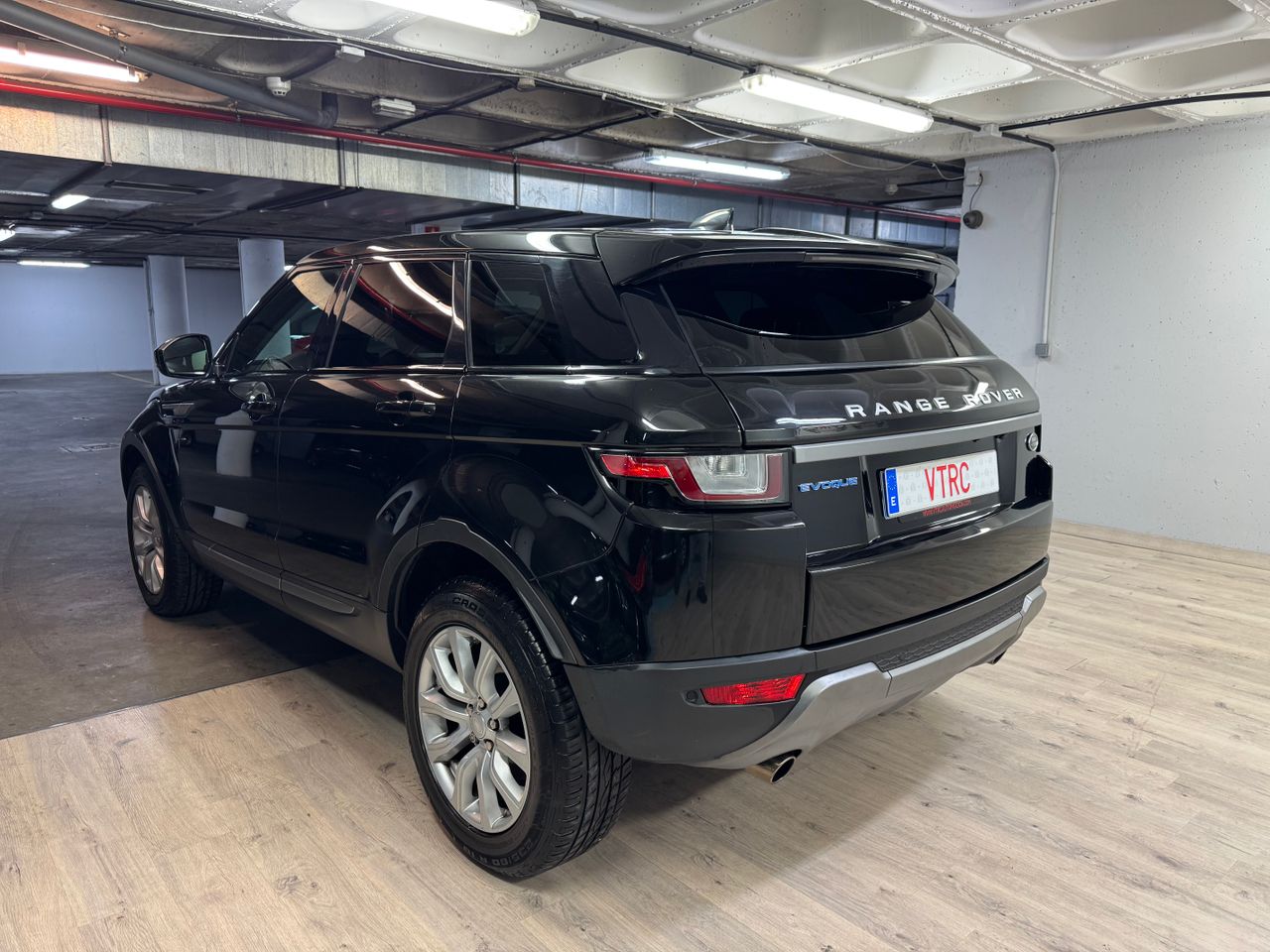 Land-Rover Range Rover Evoque 2.0eD4 Pure 2WD 150, 110kW/150 PS  - Foto 26
