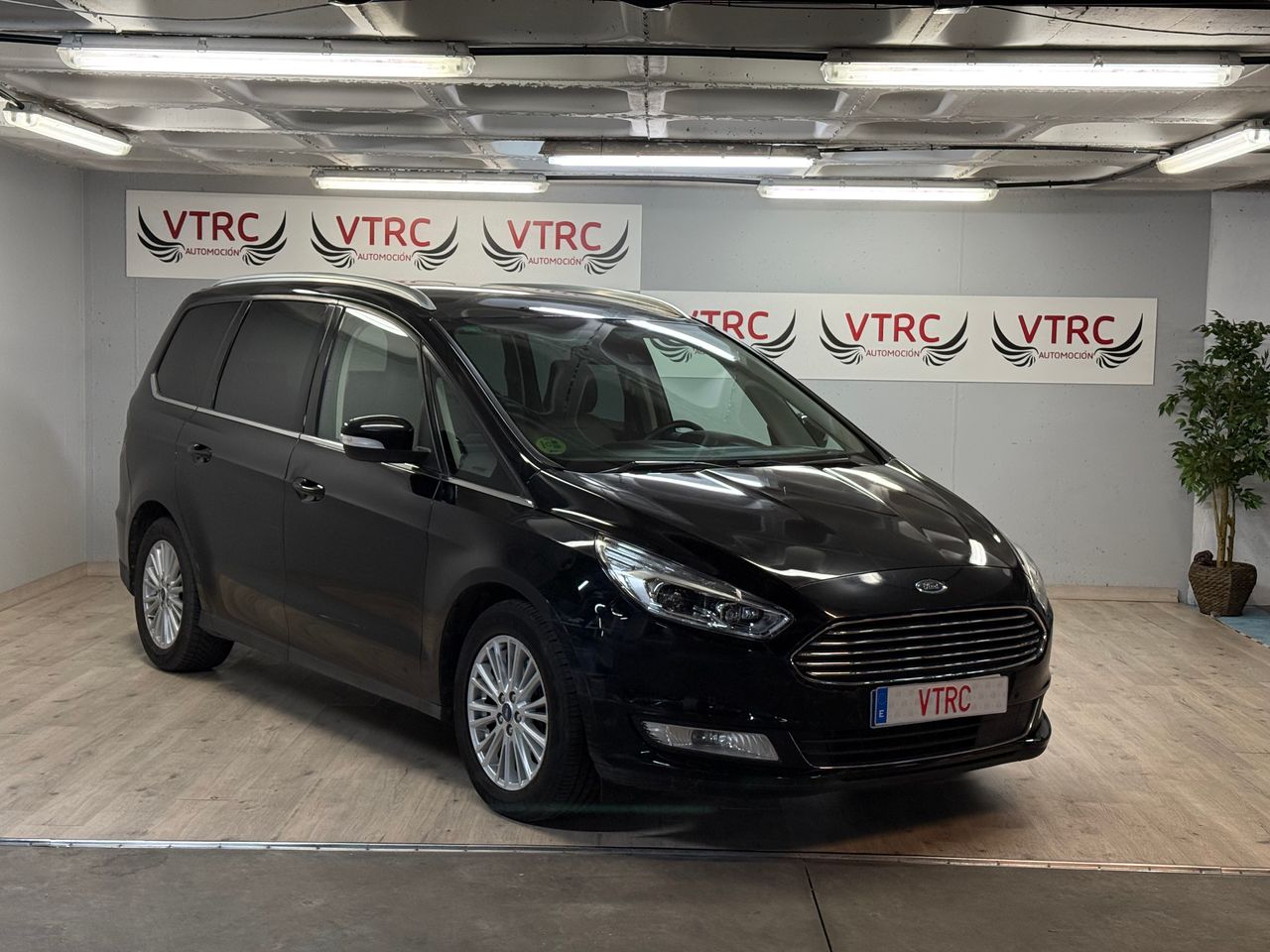 Detalles lineas cualquier  de segunda mano - ford galaxy 2017 /
