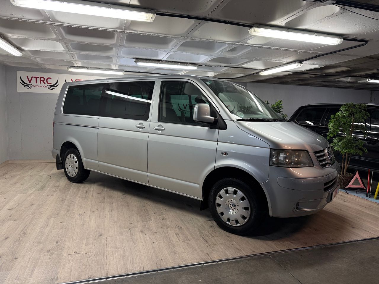 Volkswagen Caravelle 4Motion  - Foto 5