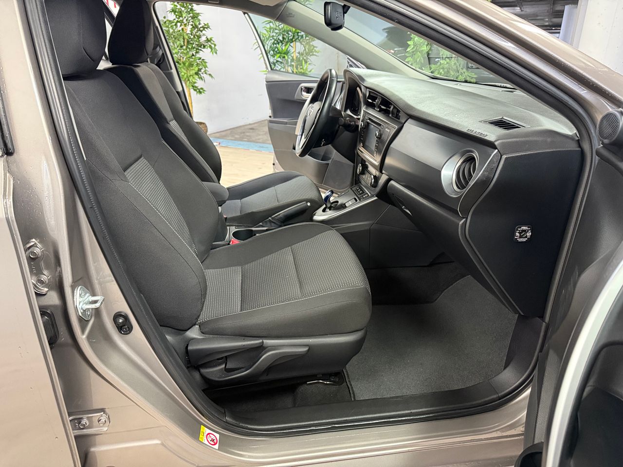 Toyota Auris Hybrid Advance  - Foto 15