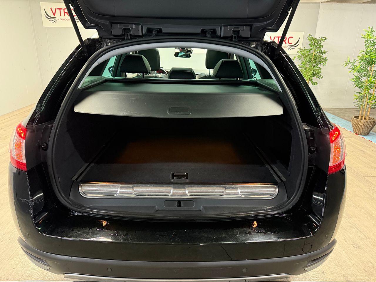 Peugeot 508 RXH 2.0 HDi HYbrid4 200 cv  - Foto 10