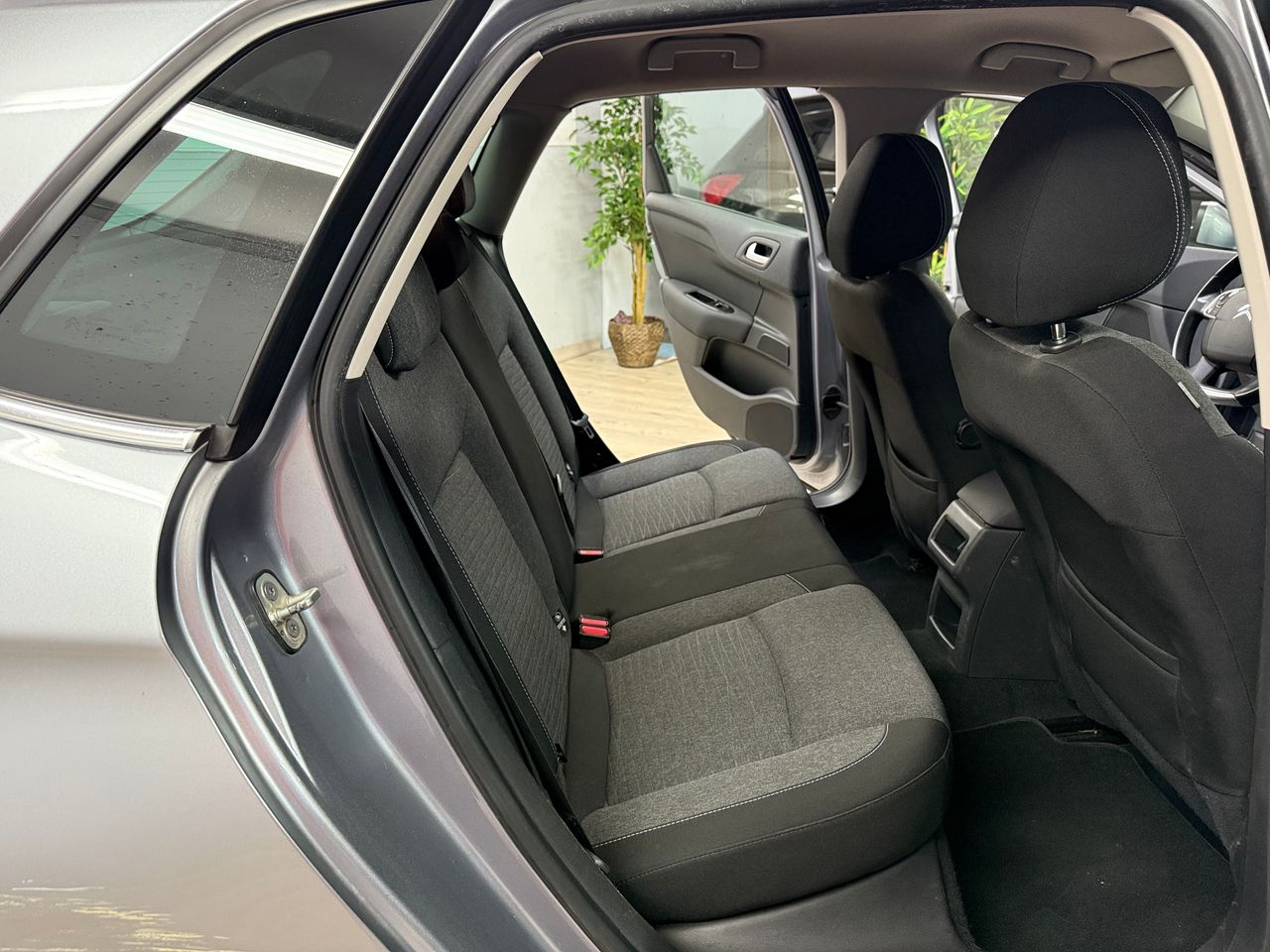 Citroën C4 1.6BlueHDI Live Edition  - Foto 11