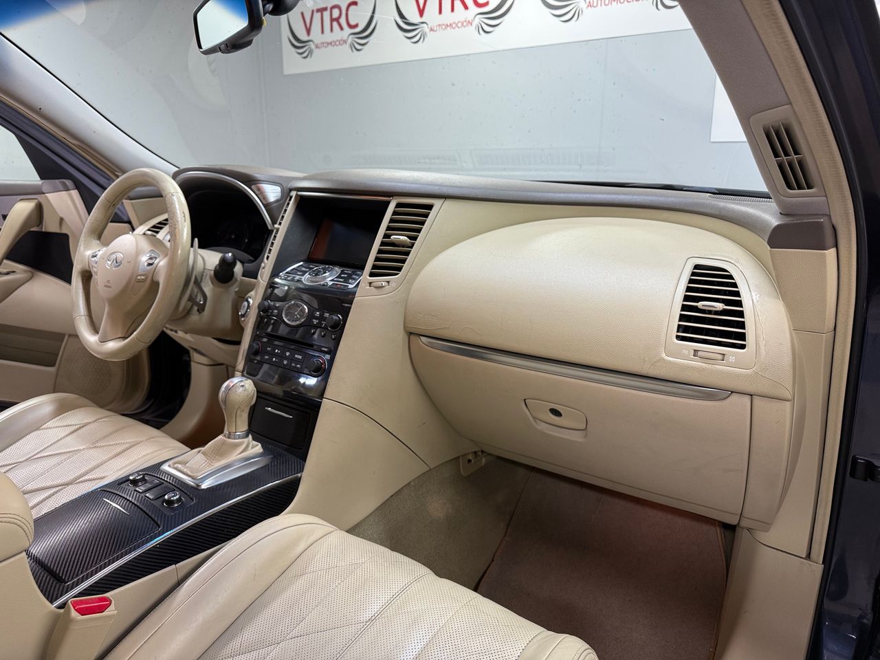 Infiniti FX 3.7 i V6 AWD 24V Auto-S7 320 cv  - Foto 16