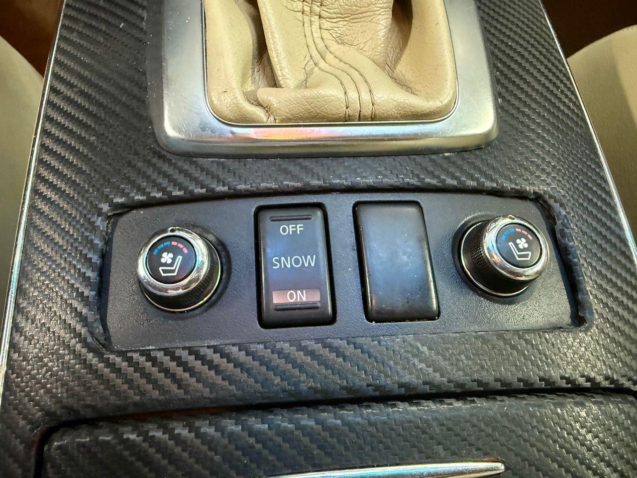 Infiniti FX 3.7 i V6 AWD 24V Auto-S7 320 cv  - Foto 21