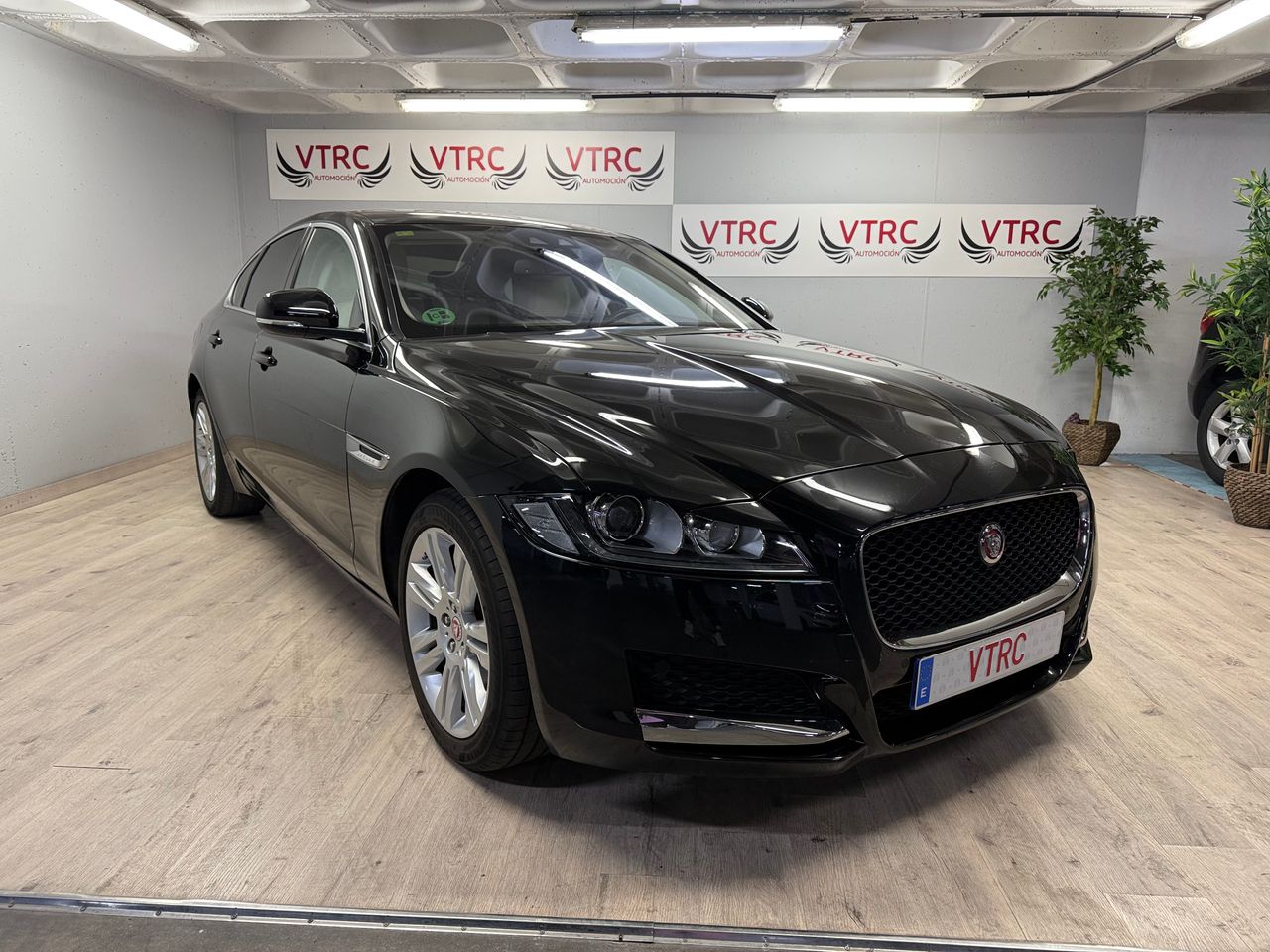Foto jaguar xf 2017 /