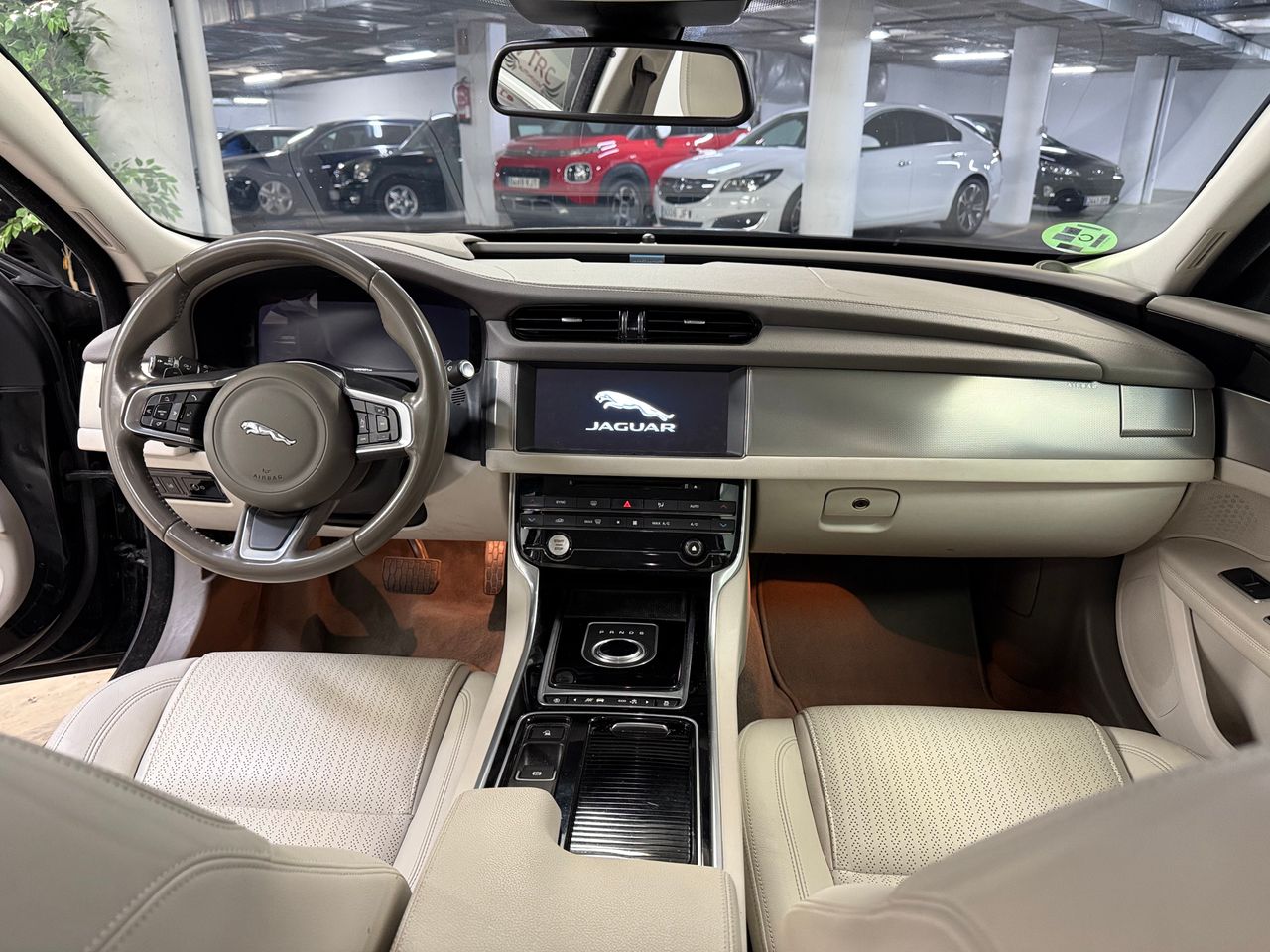 jaguar xf 2017 / foto grande (2)