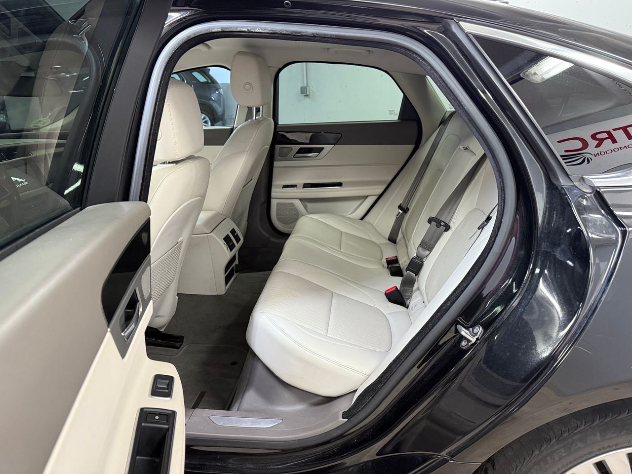 jaguar xf 2017 / foto grande (3)