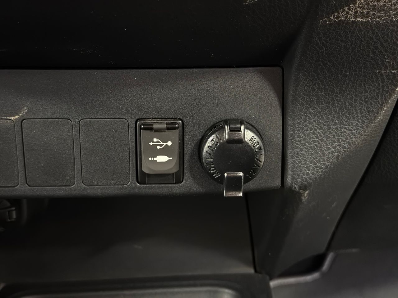 Toyota Rav4 Hybrid 4WD E-CVT  - Foto 16