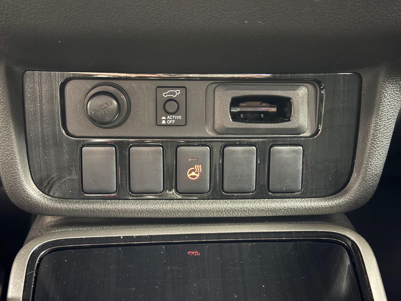 Mitsubishi Outlander plug-in híbrido OUTLANDER PHEV KAITEKI 4WD  - Foto 27