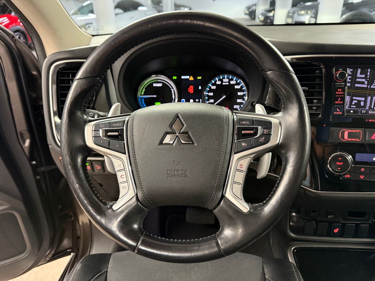 Mitsubishi Outlander plug-in híbrido OUTLANDER PHEV KAITEKI 4WD  - Foto 29