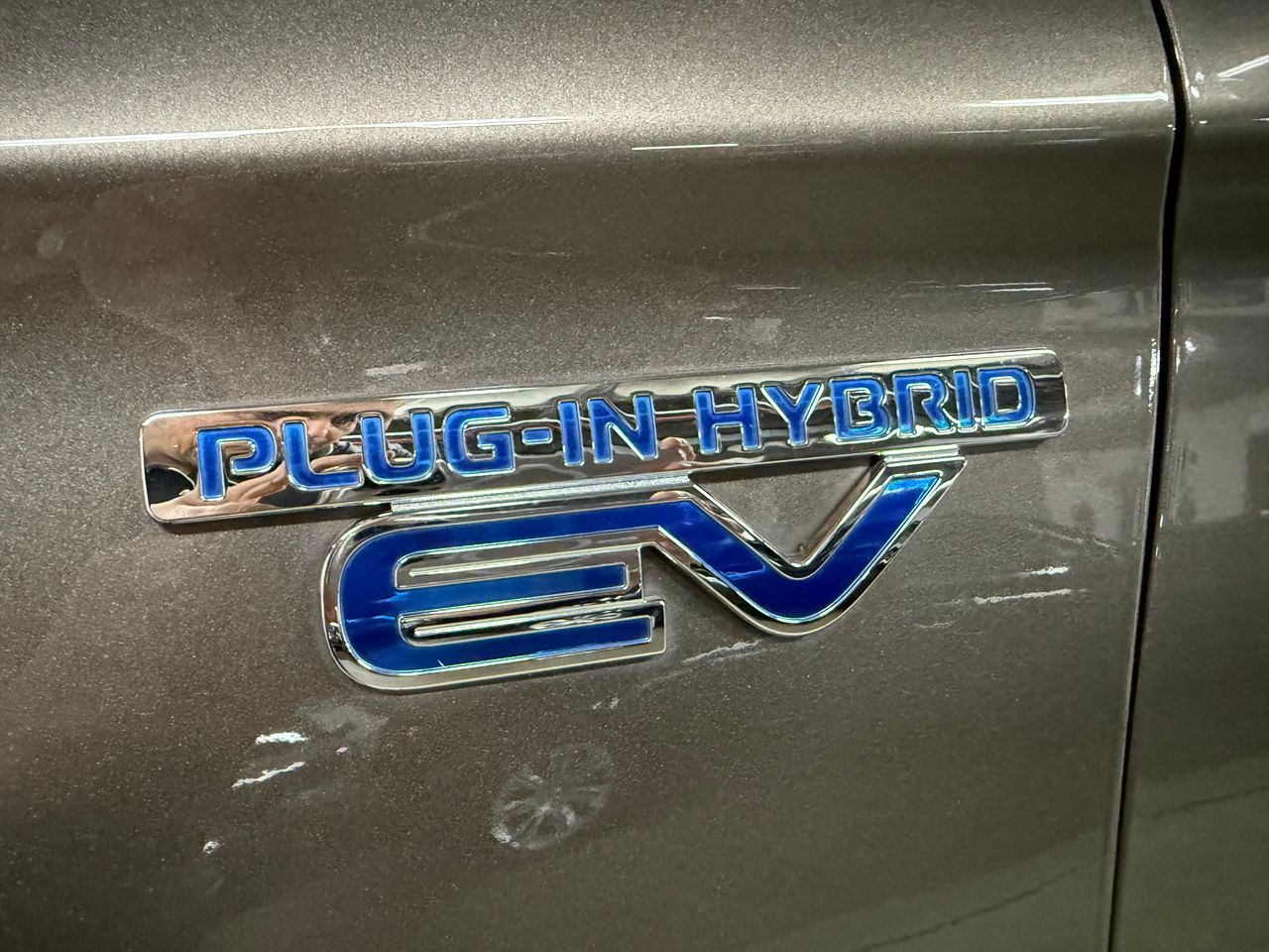 Mitsubishi Outlander plug-in híbrido OUTLANDER PHEV KAITEKI 4WD  - Foto 12