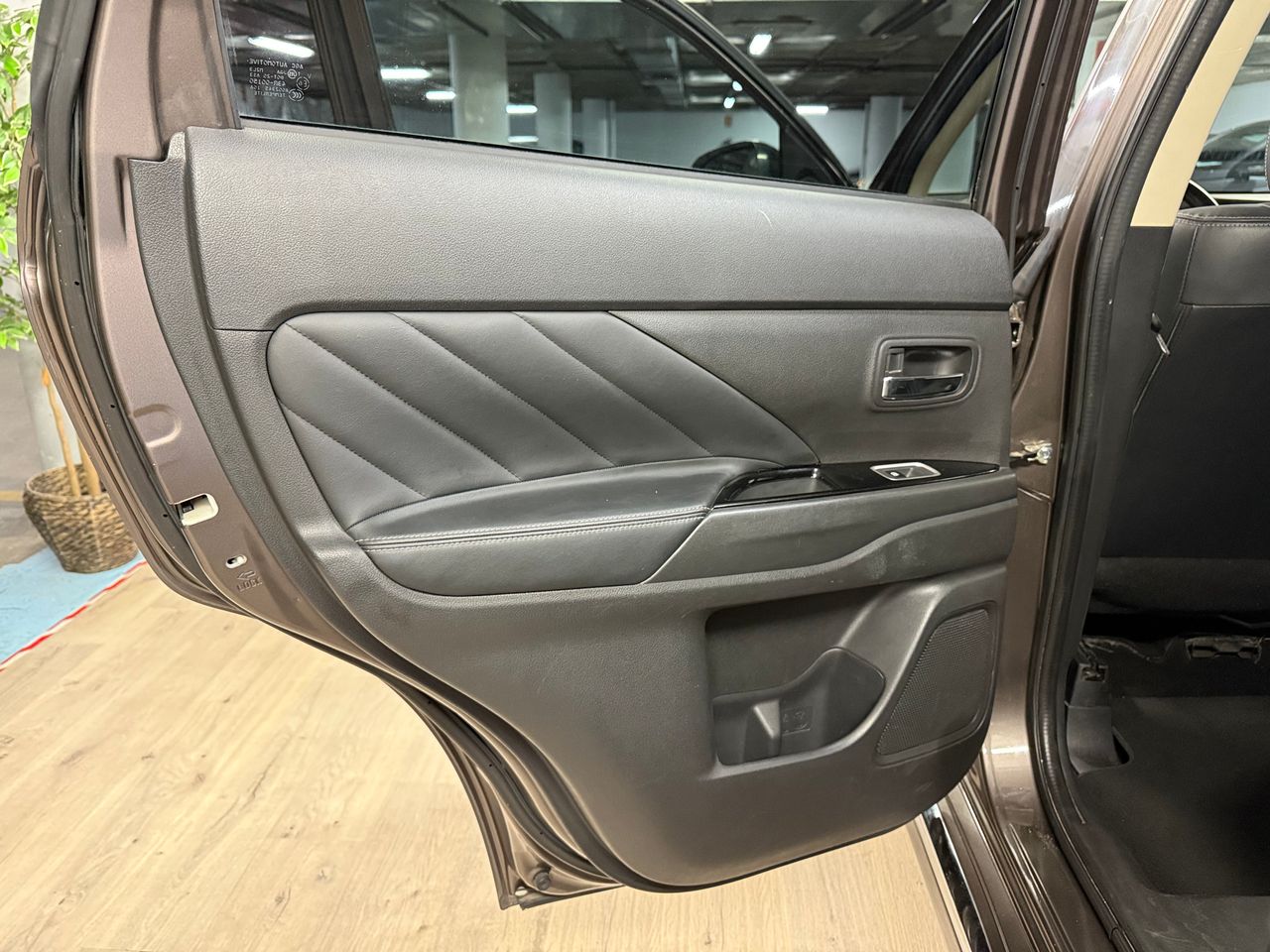 Mitsubishi Outlander plug-in híbrido OUTLANDER PHEV KAITEKI 4WD  - Foto 20