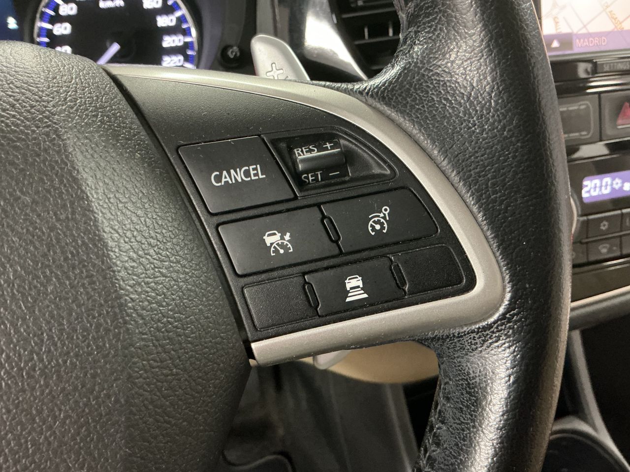 Mitsubishi Outlander 220 DID Kaiteki Auto 4WD  - Foto 30